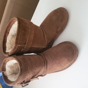 BEARPAW boots - Size 8 Toddler